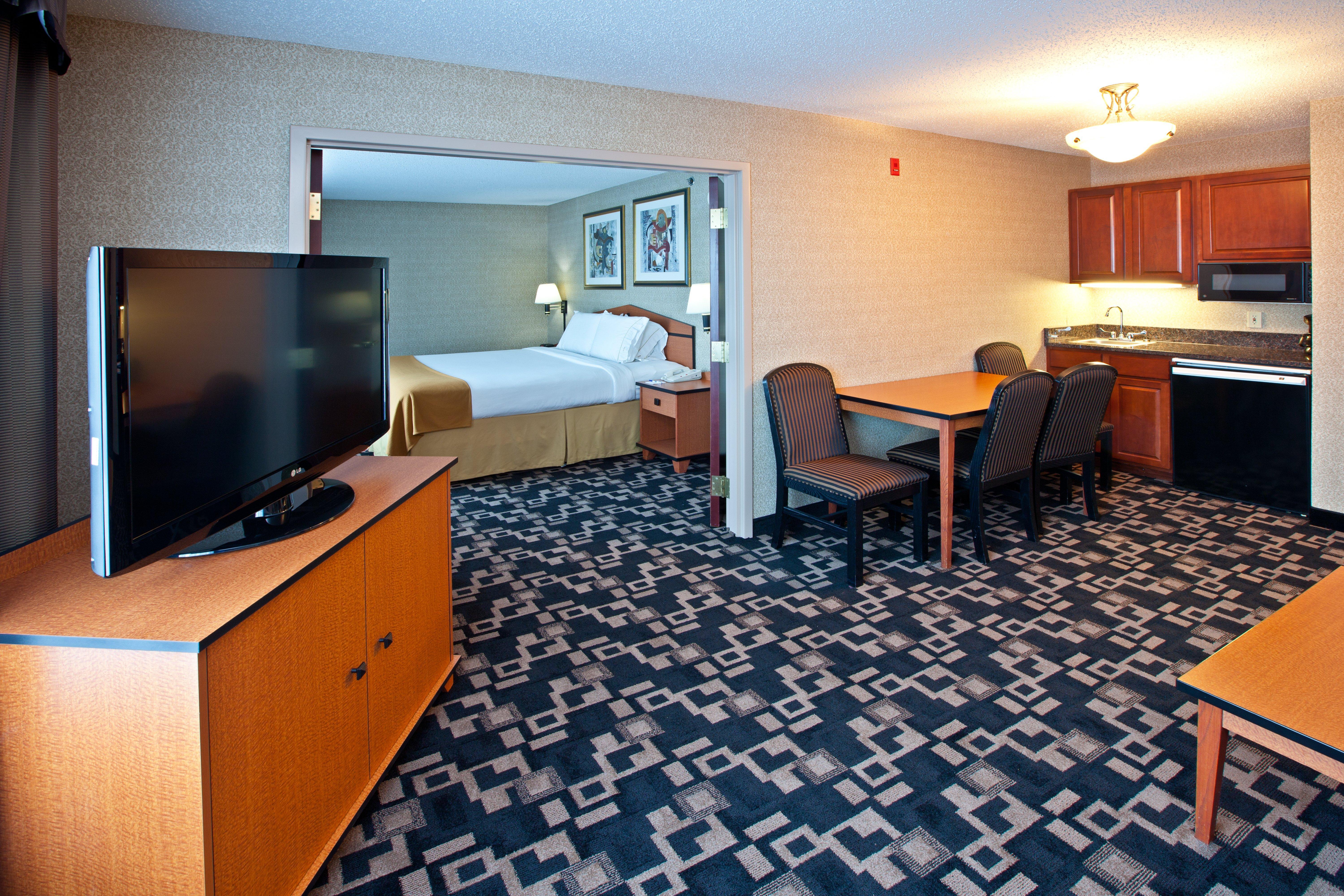 Holiday Inn Express Hotel & Suites Greenwood Kamer foto